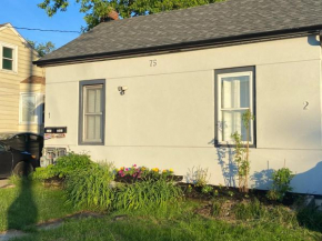 Oshawa Downtown, 2 Bed rooms house fully furnished